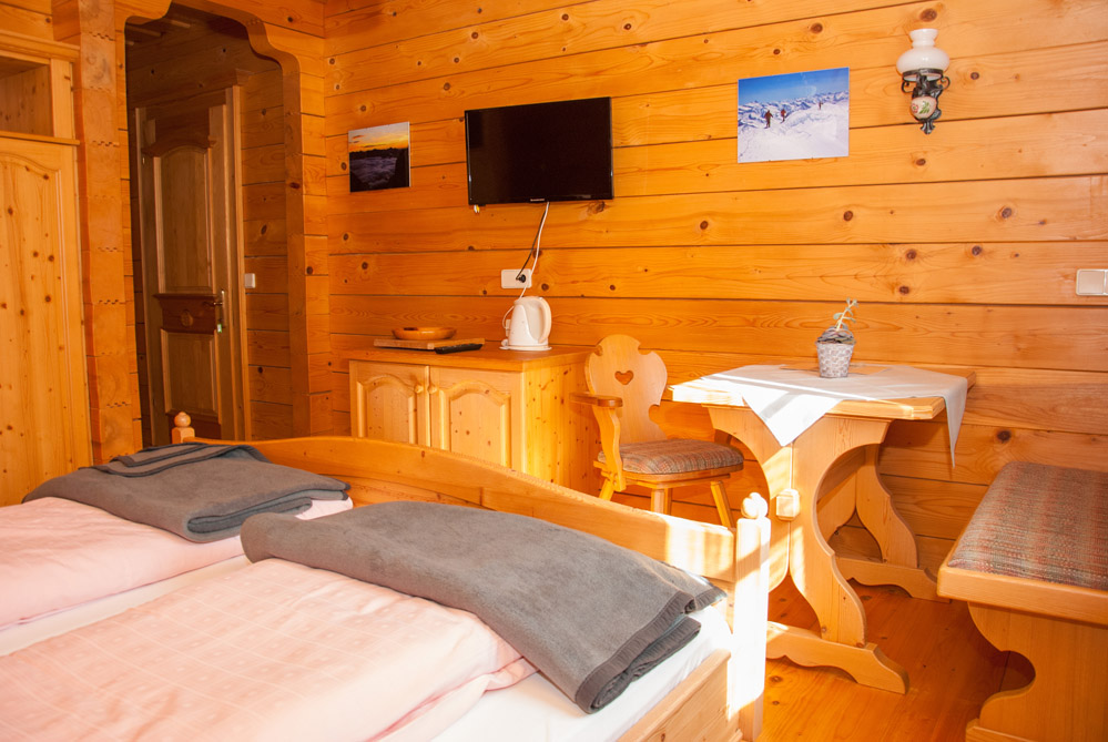Gamskofel Double Room — 6/8