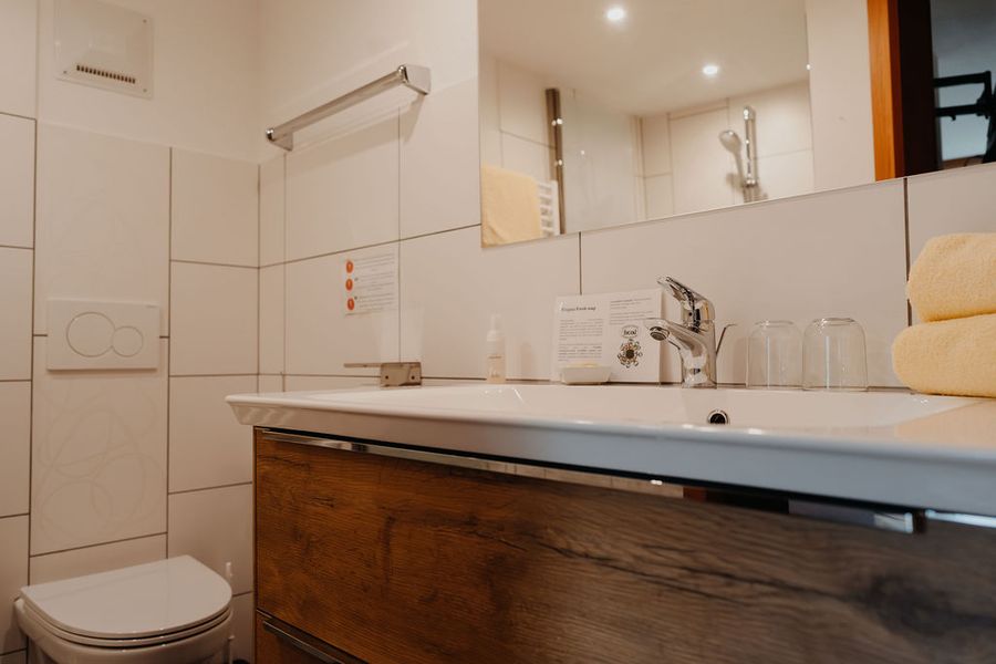 Lumkofl Double Room — 4/5
